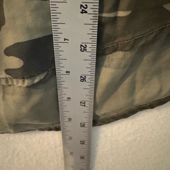 Express Boyfriend Camo Button Down Shirt Women’s Small - Picture 5 of 5